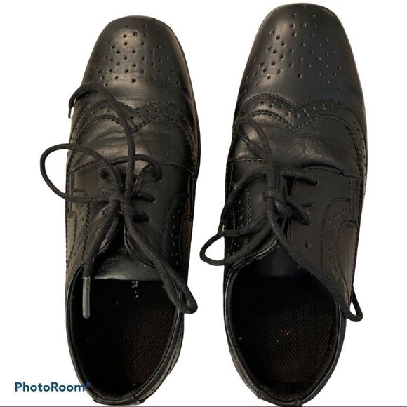 Deer Stags Ace wing tip shoe 3 1/2 big kids - Picture 4 of 6